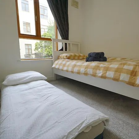 Center 2bedroom Freeparking * دبلن
